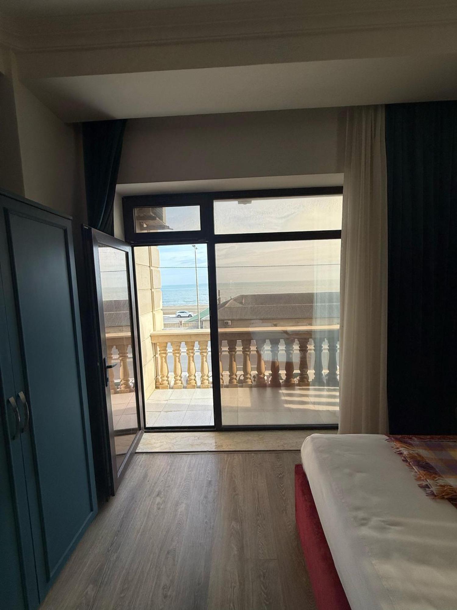 Novart Gallery&Sea Hotel Sumqayıt Buitenkant foto